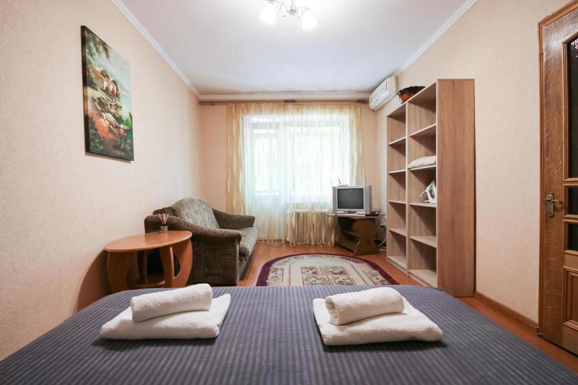 Apartment неподалік трц гулівер, м. палац спорту *